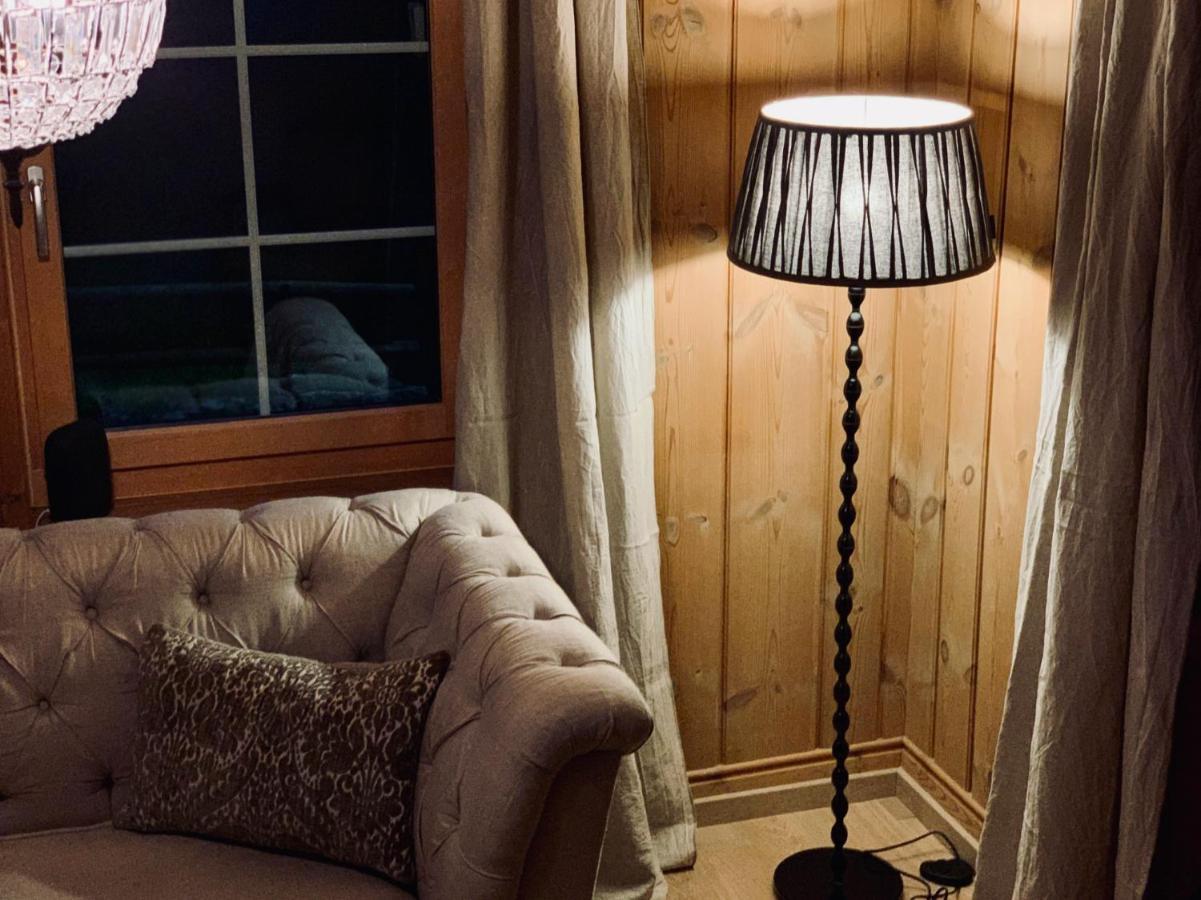 Casa Pasch - Boutique Bed And Breakfast In Cumpadials Sumvitg Экстерьер фото