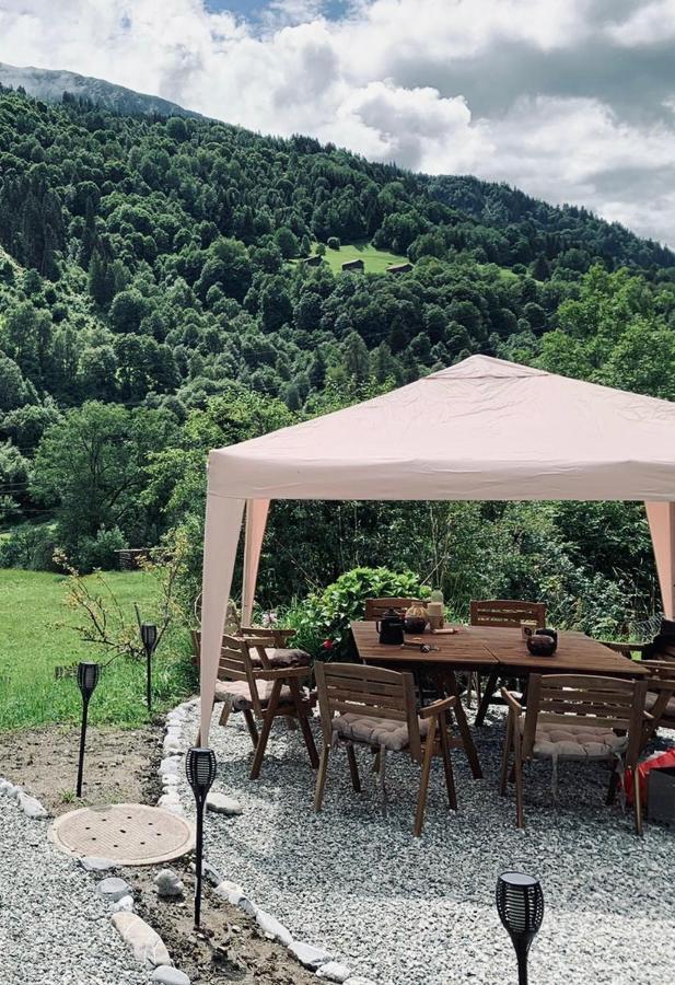 Casa Pasch - Boutique Bed And Breakfast In Cumpadials Sumvitg Экстерьер фото