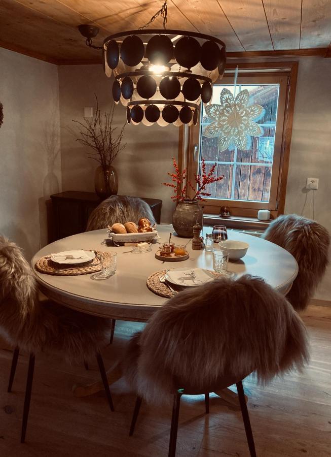 Casa Pasch - Boutique Bed And Breakfast In Cumpadials Sumvitg Экстерьер фото