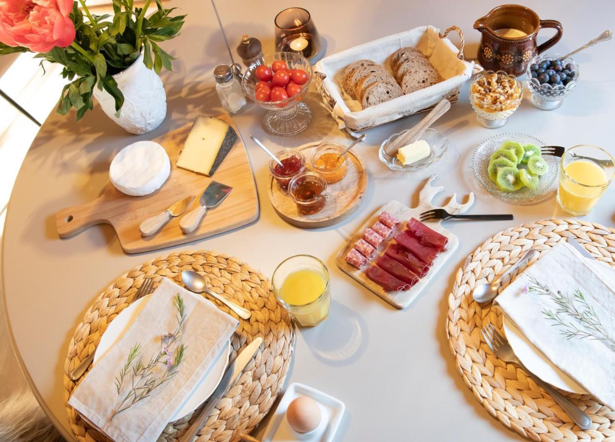 Casa Pasch - Boutique Bed And Breakfast In Cumpadials Sumvitg Экстерьер фото