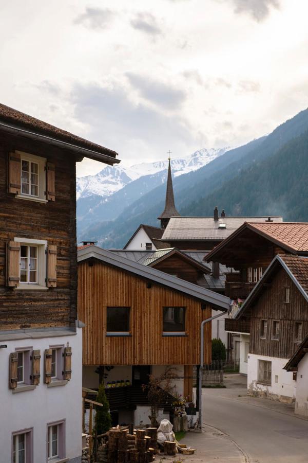 Casa Pasch - Boutique Bed And Breakfast In Cumpadials Sumvitg Экстерьер фото